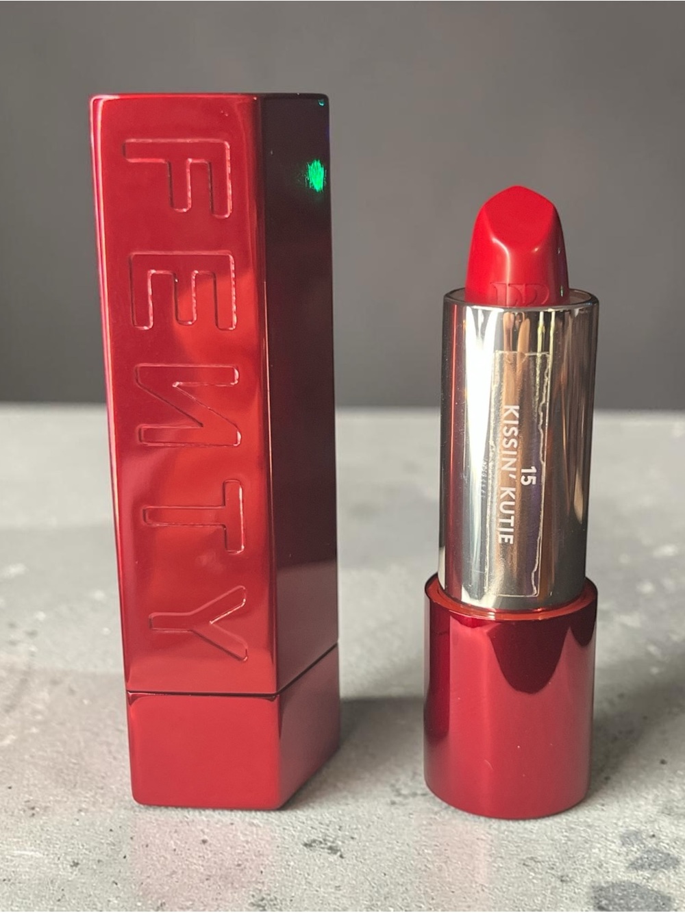 Fenty Beauty Kissin' Kutin Lipstick - Vivid Red